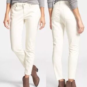 Eileen Fisher NWT Ecru denim size 10P. Perfect.